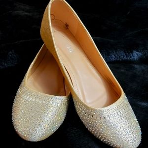 Women's 8 dress flats blingy
